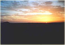 Sonnenaufgang auf dem Weg nach Abu Simbel